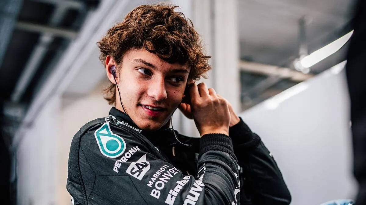 Entretien exclusif : Andrea Kimi Antonelli se confie sur sa première saison en F1 avec Mercedes - Article F1 sur PitStopInsight