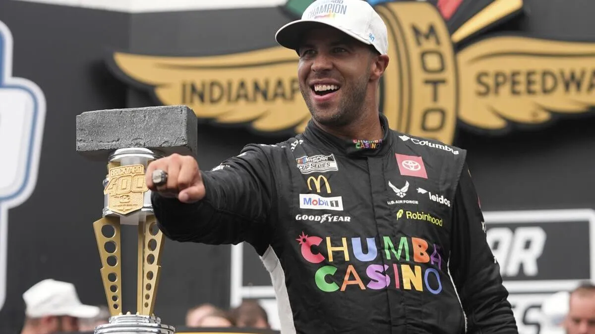 Bubba Wallace, la stratégie gagnante au Brickyard 400 - Article NASCAR sur PitStopInsight