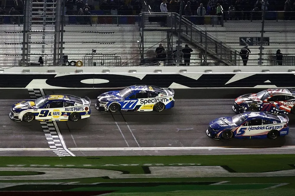 chase-elliott-daytona-duel-2-2026_1.jpg