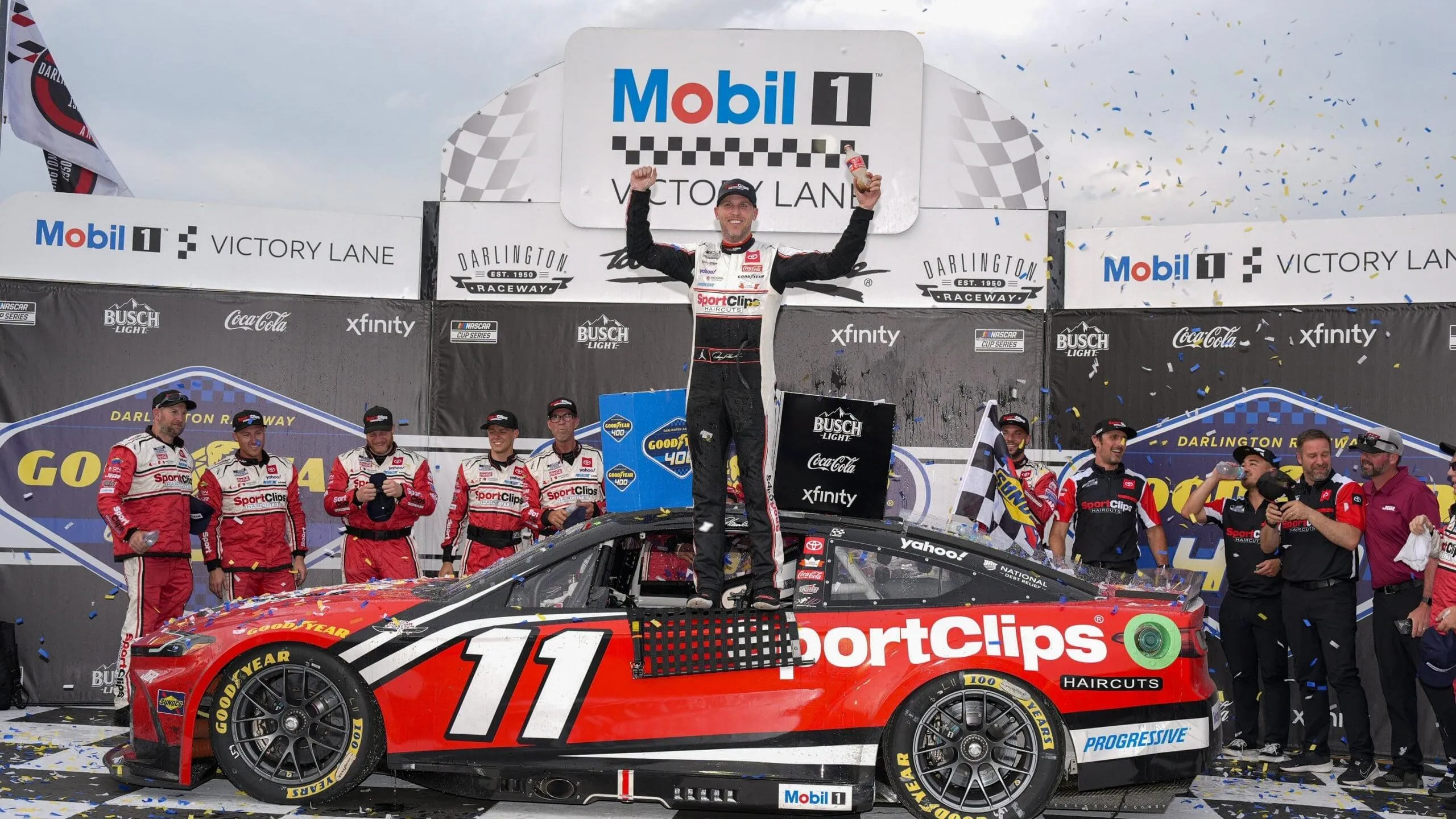 Denny Hamlin NASCAR : L'Attaque Permanente - Article NASCAR sur PitStopInsight