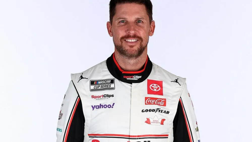 Denny Hamlin finaliste du prix du pilote le plus populaire NASCAR - Article Nascar sur PitStopInsight