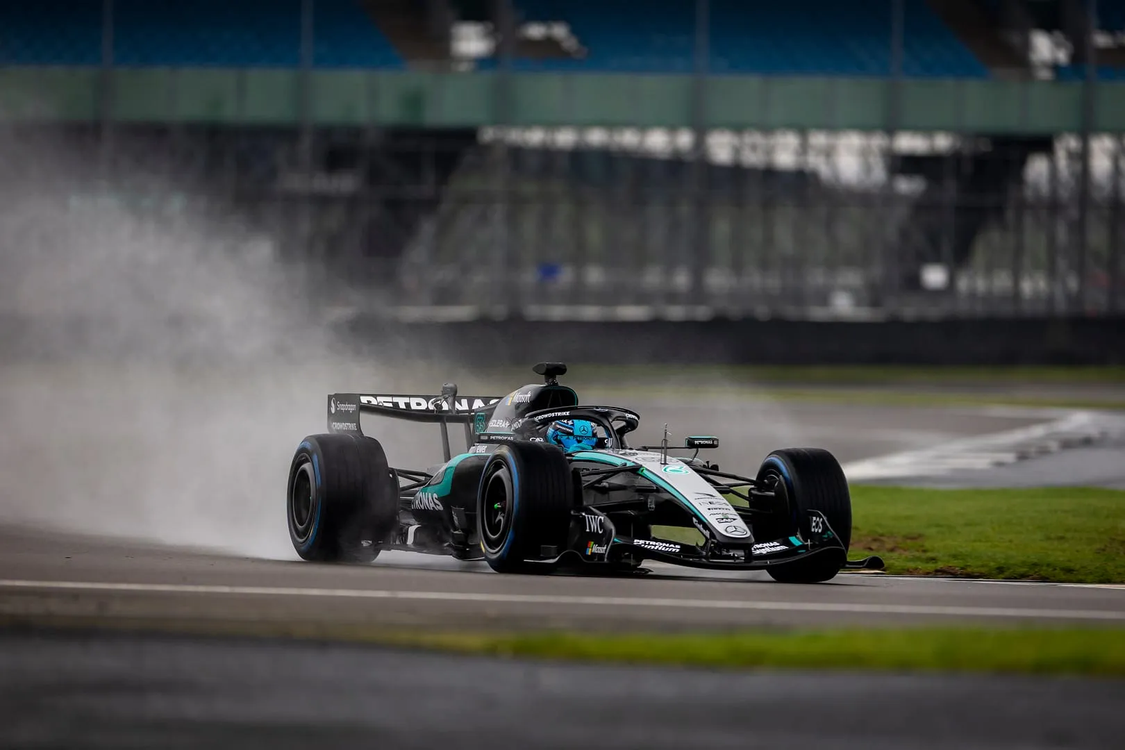 Pourquoi la pluie préoccupe les équipes en début de saison F1 2026 - Article F1 sur PitStopInsight