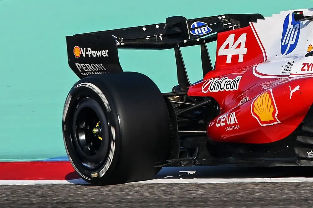 Comment l'aile arrière à 180° de Ferrari fonctionne-t-elle – et pourquoi elle est légale - Article F1 sur PitStopInsight