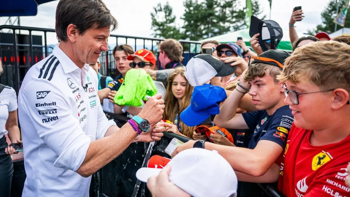 Apple droits diffusion F1 États-Unis 150 millions Eddy Cue - Article F1 sur PitStopInsight