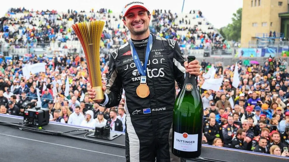 Mitch Evans triomphe au Berlin E-Prix et reprend la tête du classement des pilotes - Article Formula E sur PitStopInsight