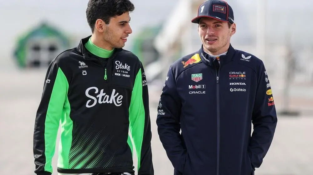 Gabriel Bortoleto et Max Verstappen : une alliance stratégique en formule 1 - Article F1 sur PitStopInsight