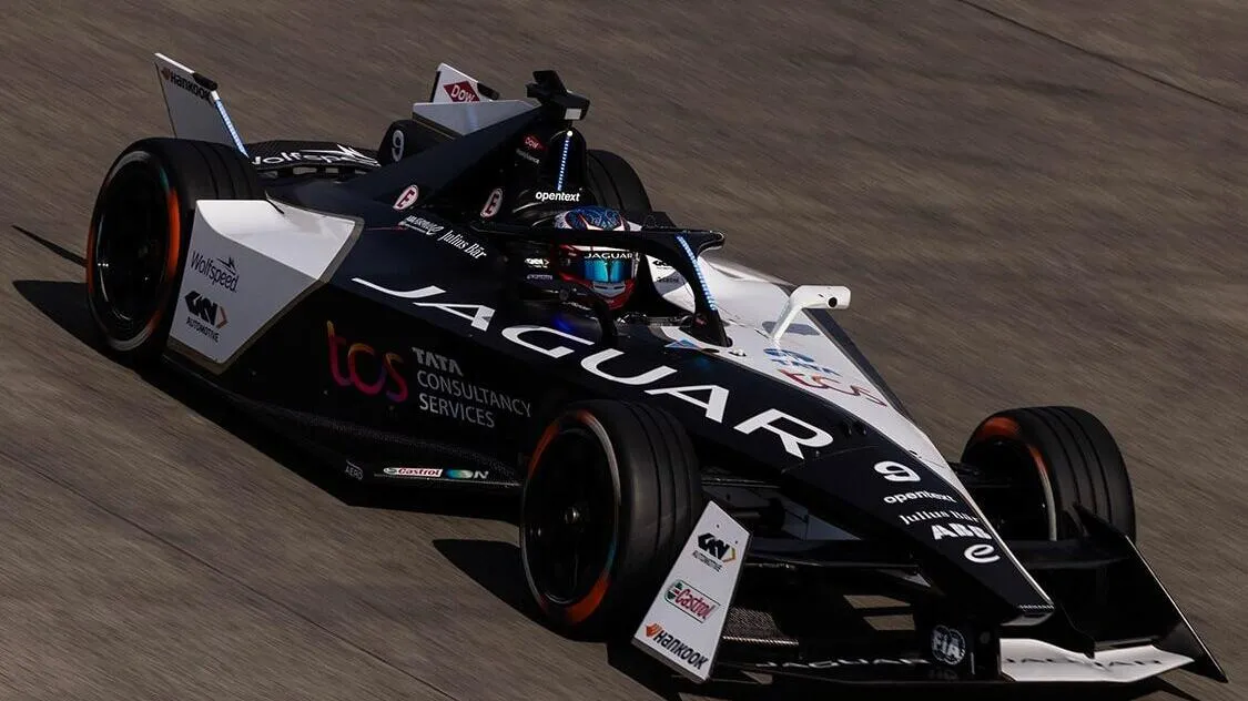 Nick Cassidy Jaguar : victoire émotionnelle à Londres, avant un départ qui change tout - Article F1 sur PitStopInsight