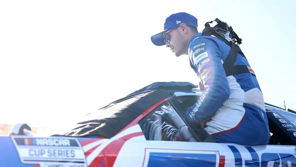 Kyle Larson s'empare de la pole au Clash de Bowman Gray - Article Nascar sur PitStopInsight