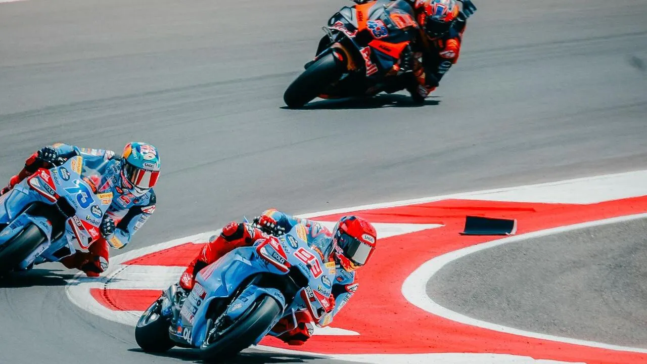 Marc Marquez Indonésie Grand Prix 2025 — Pratique et chute Turn 5 Q2 - Article MotoGP sur PitStopInsight