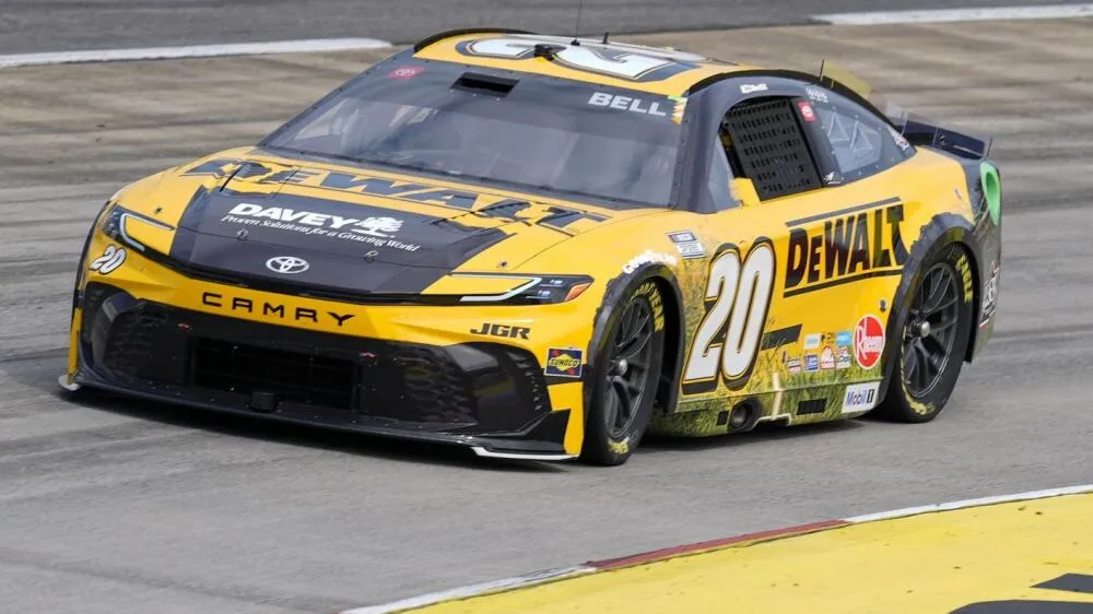 William Byron décroche la pole position Martinsville NASCAR Cup 2025 à 0,002 secondes d’avance - Article Nascar sur PitStopInsight