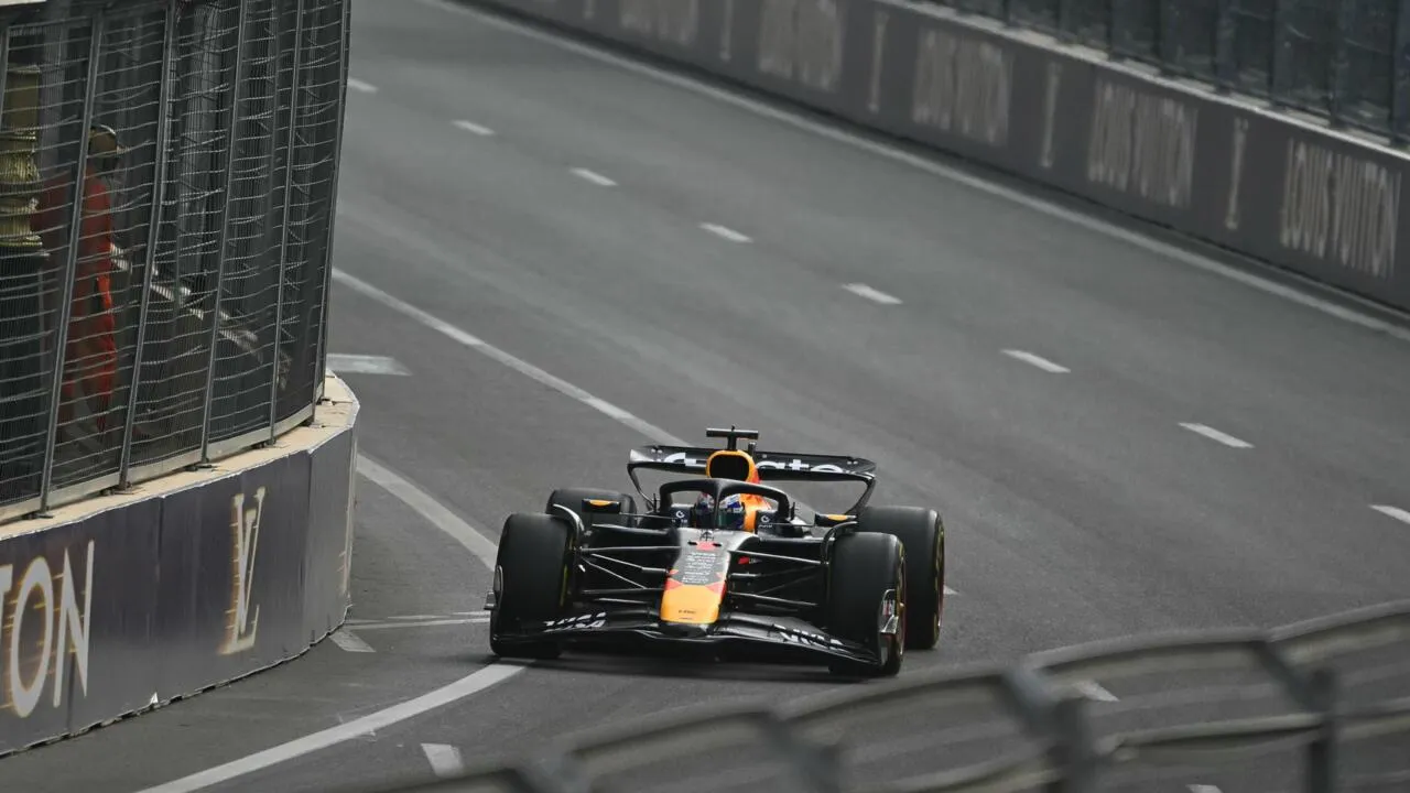 Verstappen prétendant au titre mondial 2025 reste en lice - Article F1 sur PitStopInsight