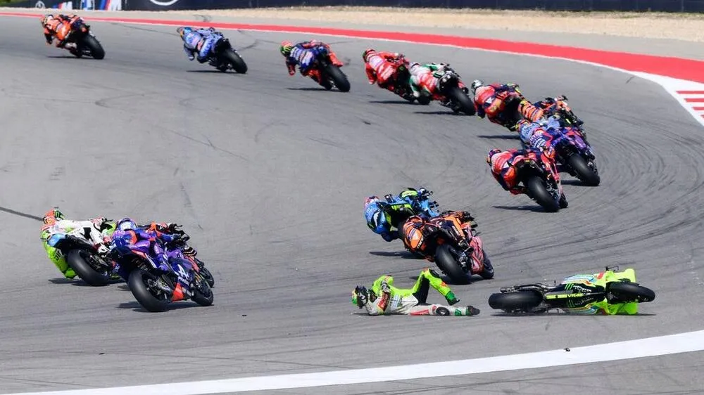 Dépassement trop agressif de Morbidelli au GP de Portimão 2025 : controverse et enjeux - Article MotoGP sur PitStopInsight