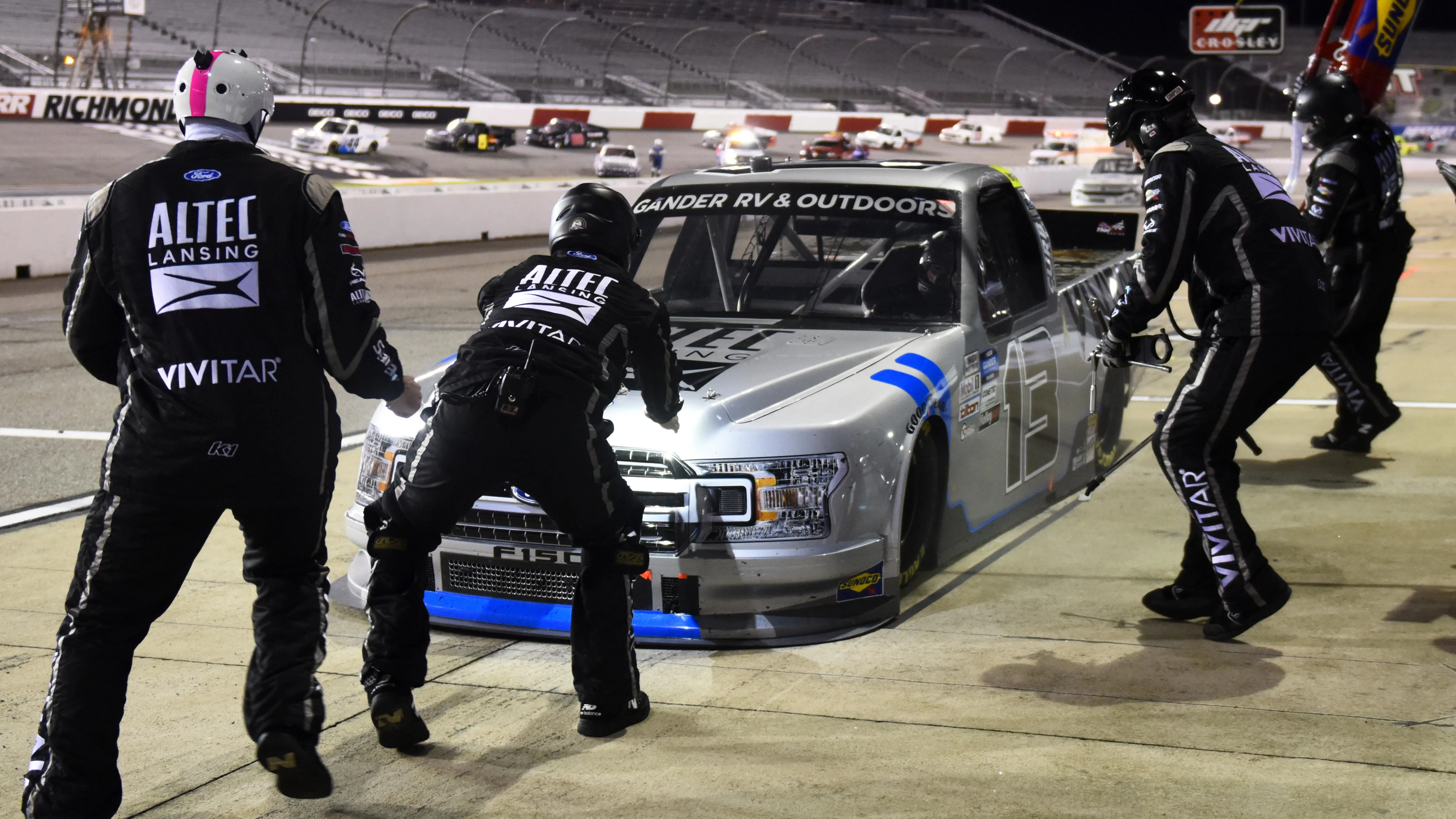 Alex Bowman frustré après la course de Richmond : « Ils ne vont pas m'aider » - Article NASCAR sur PitStopInsight