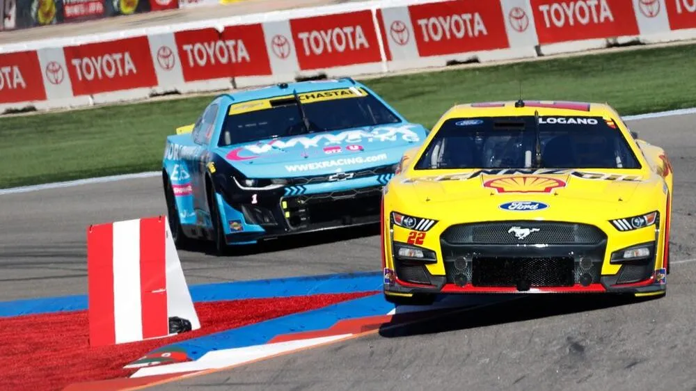 Joey Logano soutient le format éliminatoire NASCAR 2026 - Article NASCAR sur PitStopInsight