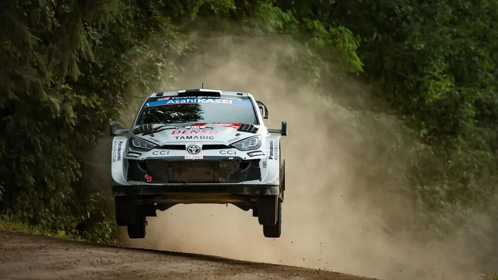 Rally Finland Kalle Rovanpera en tête malgré une crevaison, le classement - Article WRC sur PitStopInsight