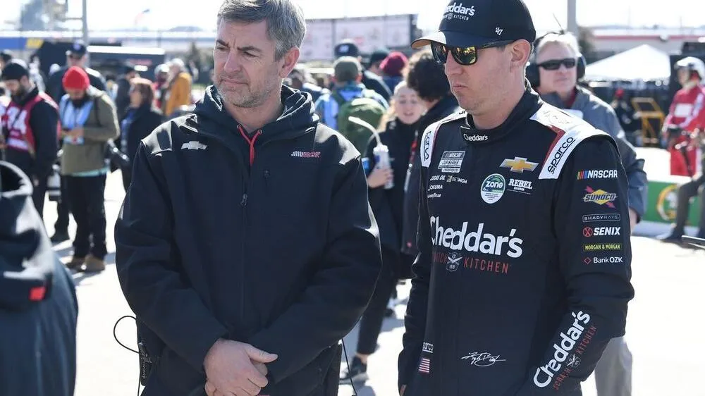 Randall Burnett quitte RCR pour Trackhouse Connor Zilisch 2026 - Article NASCAR sur PitStopInsight