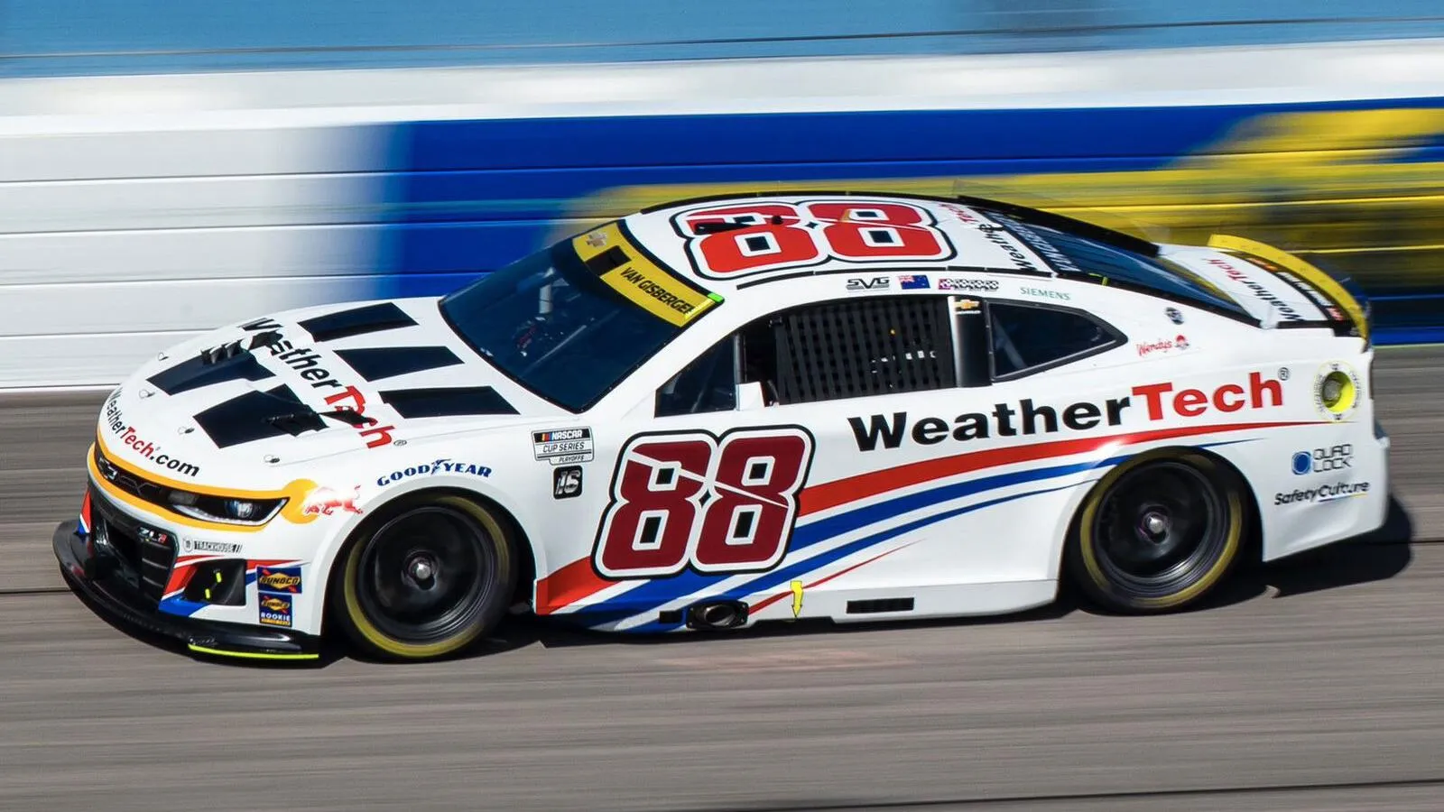 Shane van Gisbergen frustré par les playoffs NASCAR 2025 à Darlington - Article NASCAR sur PitStopInsight