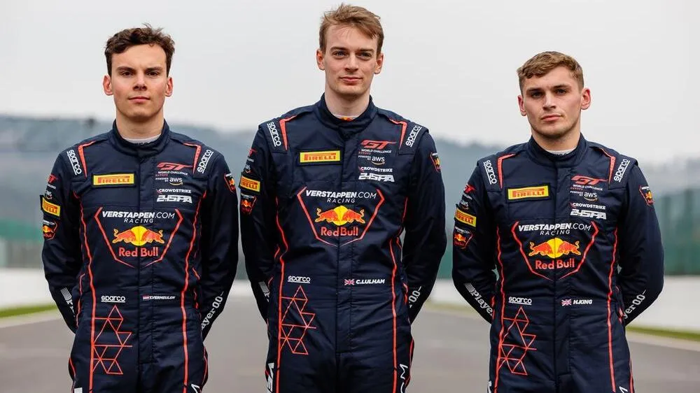 Max Verstappen : engagement hors du cockpit et communication avec Red Bull - Article F1 sur PitStopInsight