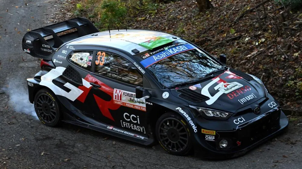 Elfyn Evans en pole position dans une course au titre WRC 2025 - Article WRC sur PitStopInsight